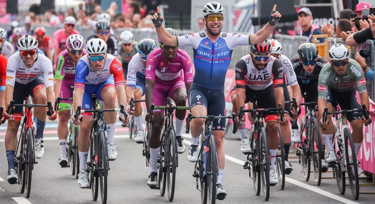 Mark Cavendish sikerével zárult a Giro d’Italia utolsó magyarországi szakasza