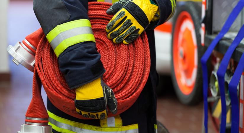 Komoly felmondási hullám jöhet a tűzoltóknál: lassan nem lesz, aki segítsen a bajban?