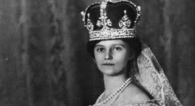 130 éve született az utolsó magyar királyné, aki meghatódott Debrecenben