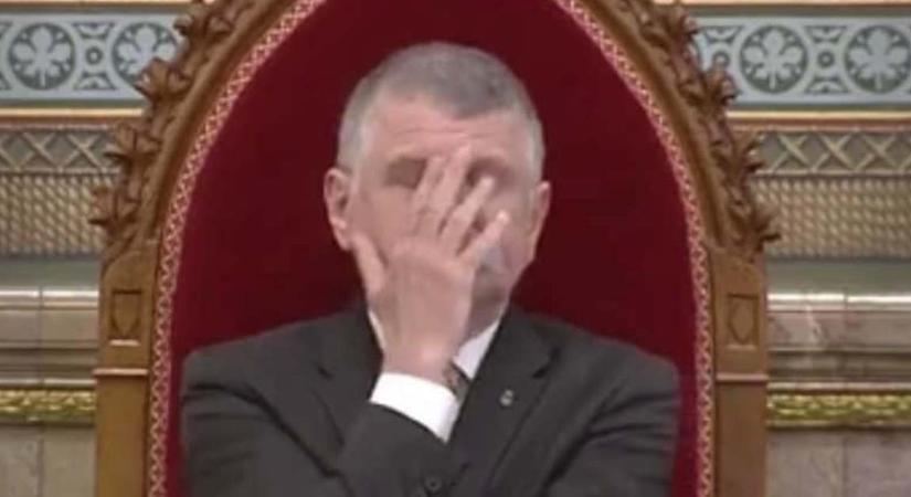 Fekete-Győr András első felszólalása a parlamentben: KATASZTRÓFA