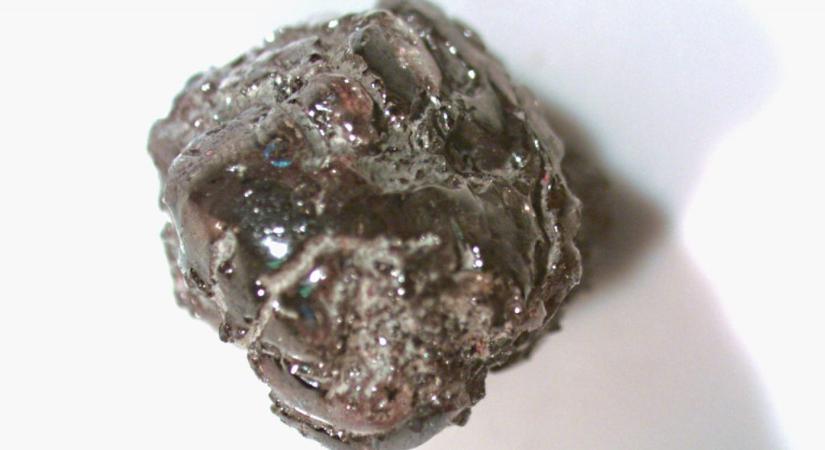 Különleges barna gyémántot találtak
