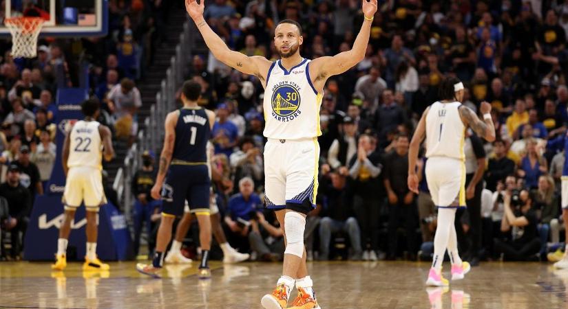 NBA: Curry történelmet írt, egy győzelem kell a GSW-nek