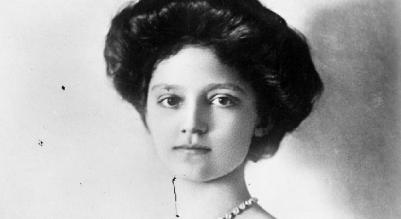 130 éve született és 33 éve halt meg az utolsó magyar királyné - Kovács Éva írása