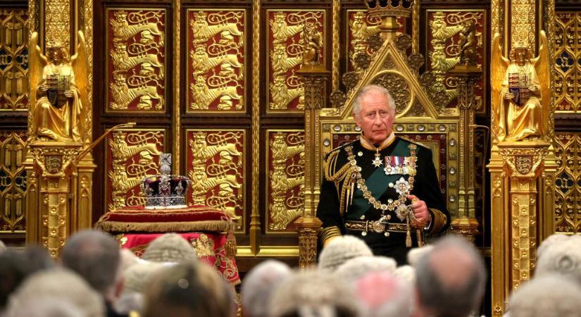Károly herceg első trónbeszédje során szót ejtett az oktatásról, brexitről és a királynő platina jubileumi ünnepségről is