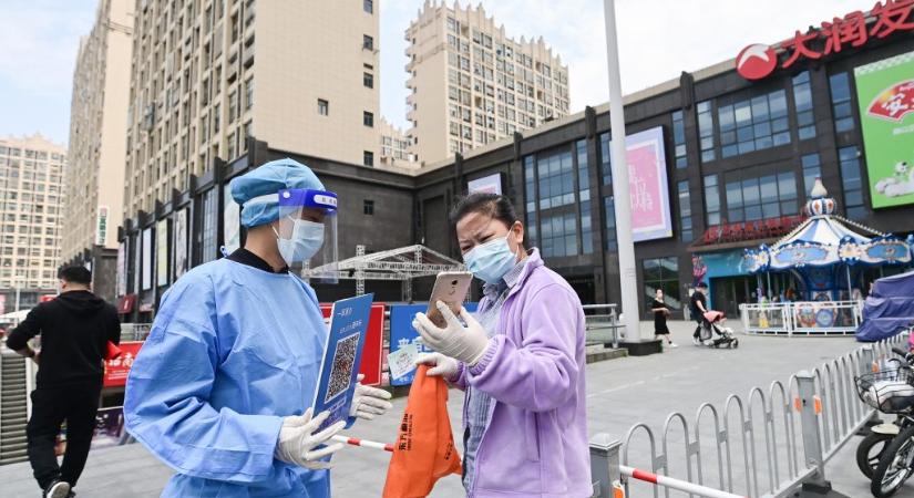 Kína továbbra is kitart a szigorú járványügyi intézkedések alkalmazása mellett