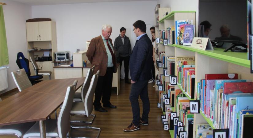 Megújult könyvtár várja a kesznyéteni olvasókat