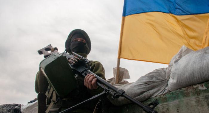 Zeman 103 cseh állampolgárnak engedélyezte, hogy az ukrán hadseregben harcolhasson