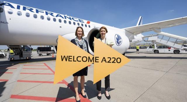 Budapesten is bemutatkozott az Air France Airbus A220-asa