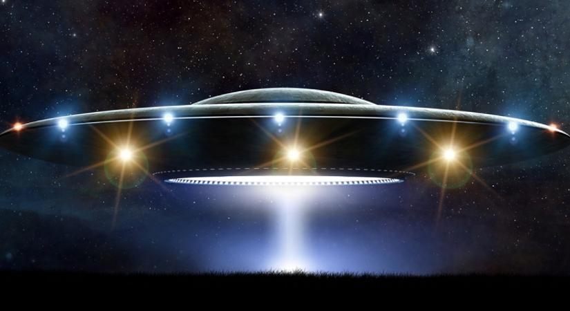 Így még sosem láthattuk a történelem leghíresebb UFO-fotóját: ettől a hátborzongató látványtól te is a falra mászol