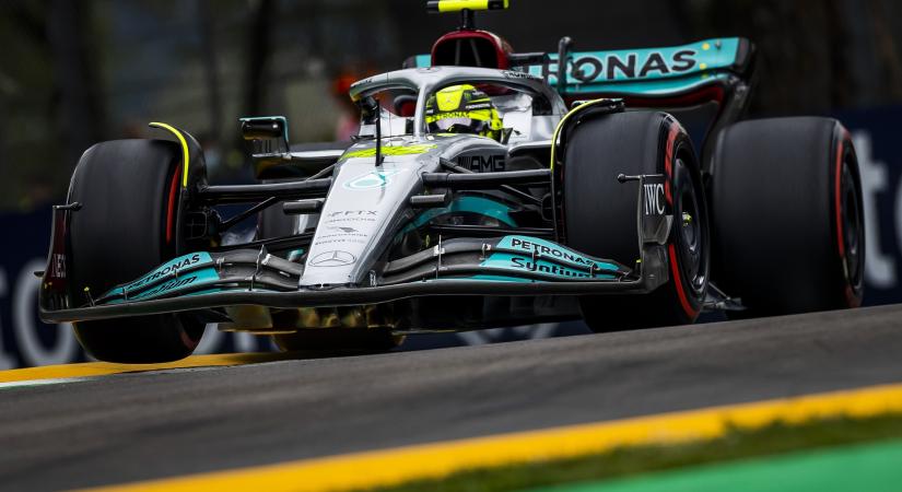 F1: Teljesen leállhatnak a fejlesztések a Mercedesnél