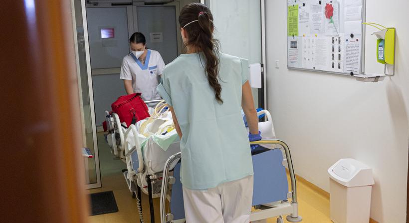 A nővérszakma kihívásaira figyelmeztetnek az ápolók világnapján