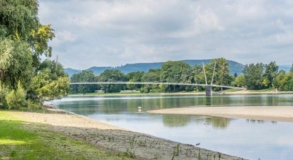 Magyarország első kerékpáros Duna-hídja zöld utat kapott