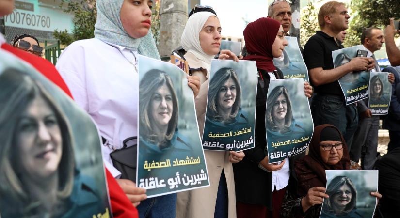 Palesztin elnök: Izrael a felelős az ismert palesztin újságírónő haláláért