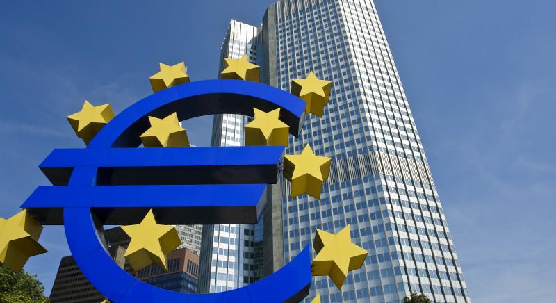 Elismerésre méltón harcol a válsággal az euróövezeti ipar