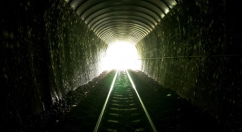 Heger szerint meg kell mutatnunk az alagút végén a fényt Ukrajnának