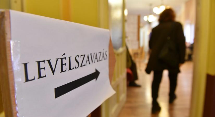 Van olyan külföldi magyar szavazó, akit az NVI május közepén vett nyilvántartásba, pedig januárban regisztrált