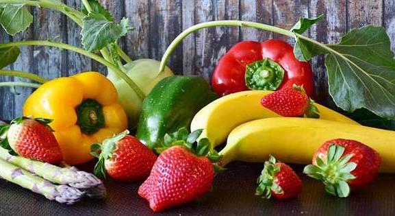 A legkedvezőbb esetben is tíz-húsz százalékkal drágulnak a zöldségek és gyümölcsök
