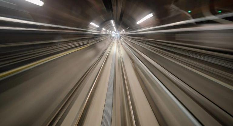 Videón a 3-as metró felújított alagútja