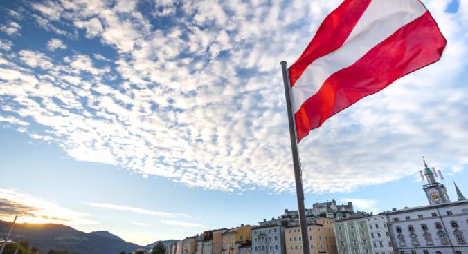 Az Ausztriába való belépéshez már nem lesz szükség COVID-igazolványra