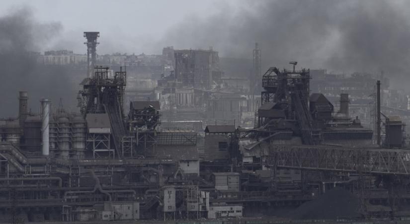 Továbbra is ostromolják az Azovsztal acélművet