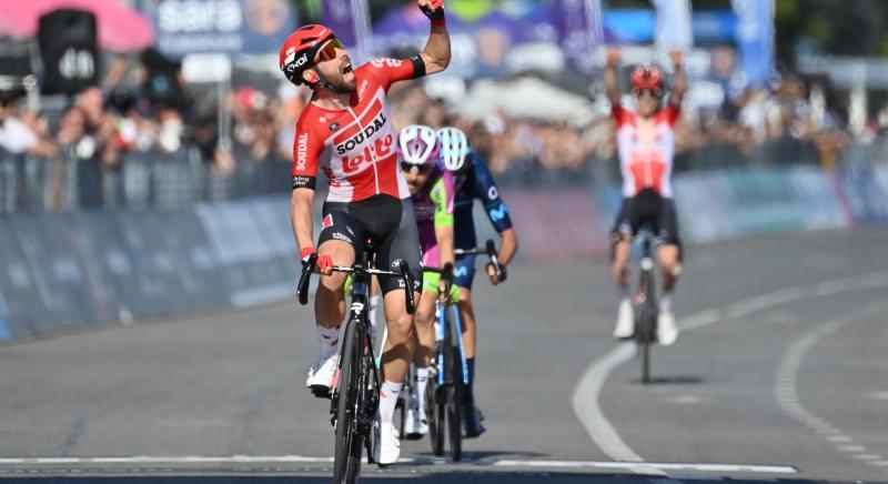 Giro d'Italia 8. szakasz: Thomas De Gendt sikerét hozta a látványos nápolyi etap