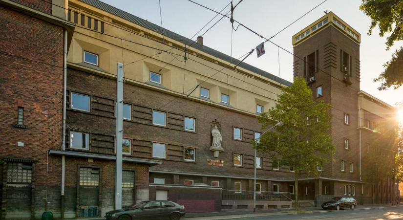 Robbanóanyagot és antiszemita irodalmat találtak az iskolarobbantással fenyegetőző német tinédzser lakásán