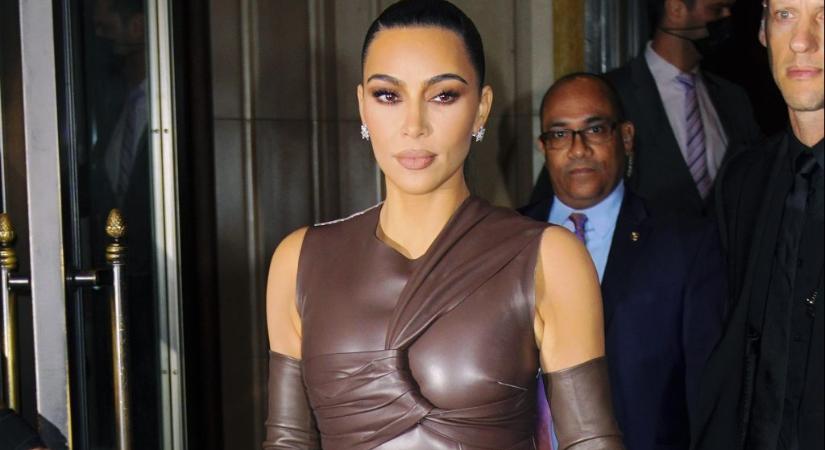 Kanye West azzal hívta fel Kim Kardashiant, hogy a karrierjének vége, miután a segítsége nélkül öltözött fel
