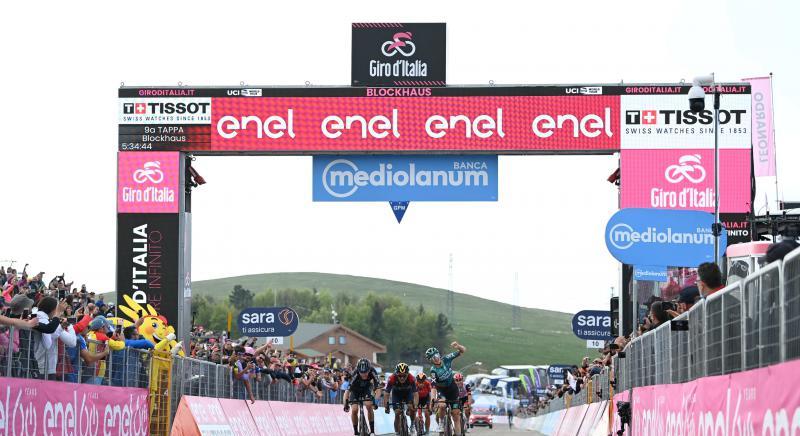 Giro d'Italia 9. szakasz: Jai Hindley sikere a Blockhauson