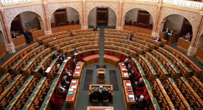 Négy kormánypárti és egy ellenzéki orvos jutott a parlamentbe, közös nevezőjük a bérkülönbségek csökkentése