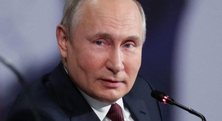 Putyin: globális válságot váltanak ki az Oroszország elleni szankciók