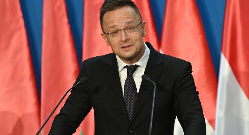 Az EU külügyminiszterei nyilvánosan próbálnak nyomást gyakorolni Magyarországra
