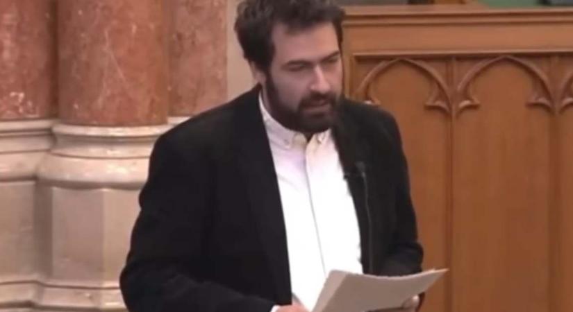 Jámbor András úgy reszketett a parlamentben, mint a nyárfalevél | VIDEÓ