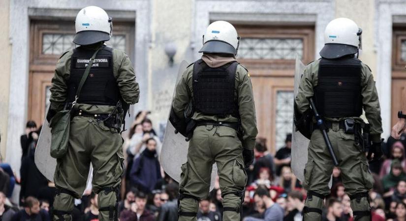Rendőri erőket telepítenek a négy legnagyobb görög egyetem területére