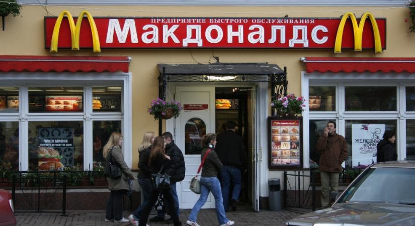 Bezárja az összes éttermét a McDonald's Oroszországban