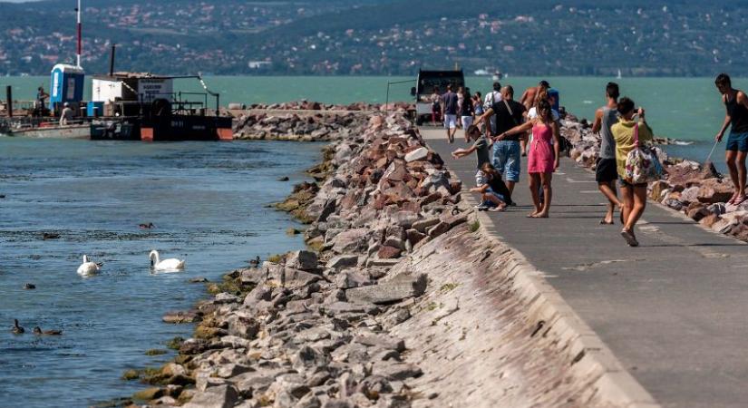 A vízhiány ellenére nincs veszélyben a Balaton