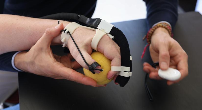 Robotkesztyű segíthet egy szélütés után a felépülésben és a kézmozgás fejlesztésében