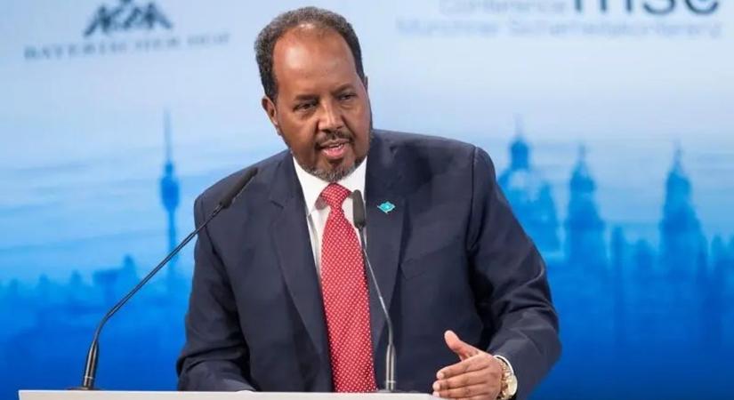 Régi-új államfőt választottak Szomália élére