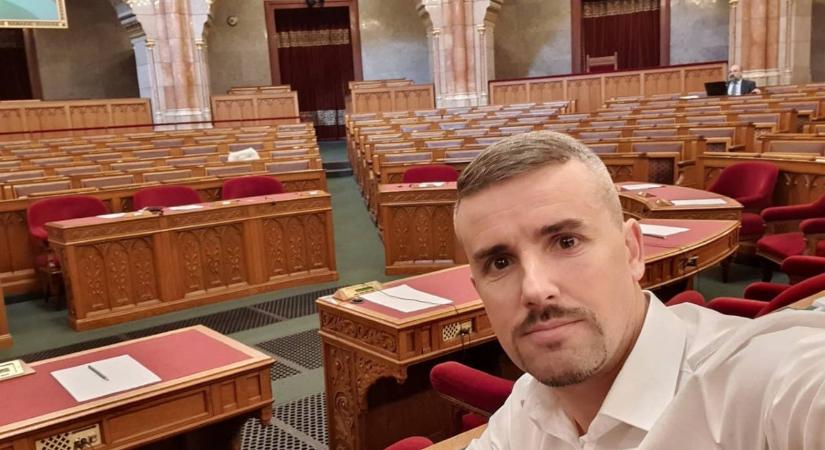 Skrabski Fruzsina (Facebook): Jakab Péternek kötelessége kivizsgálni az ügyet, bocsánatot kérni és lemondani!