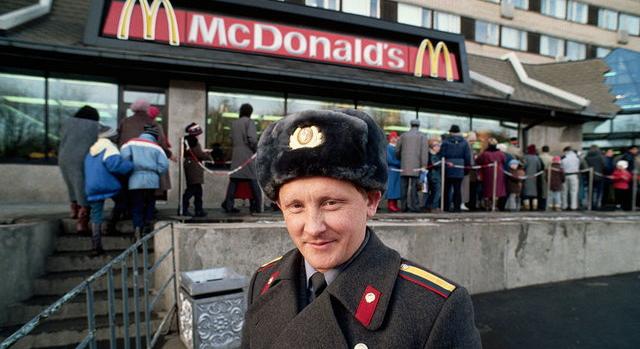 Nincs több Big Mac: végleg kivonul Oroszországból a McDonald's