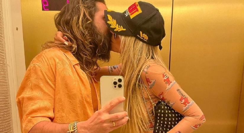 Heidi Klum nem szégyenlős, így rázza formás és nagyon szexi fenekét