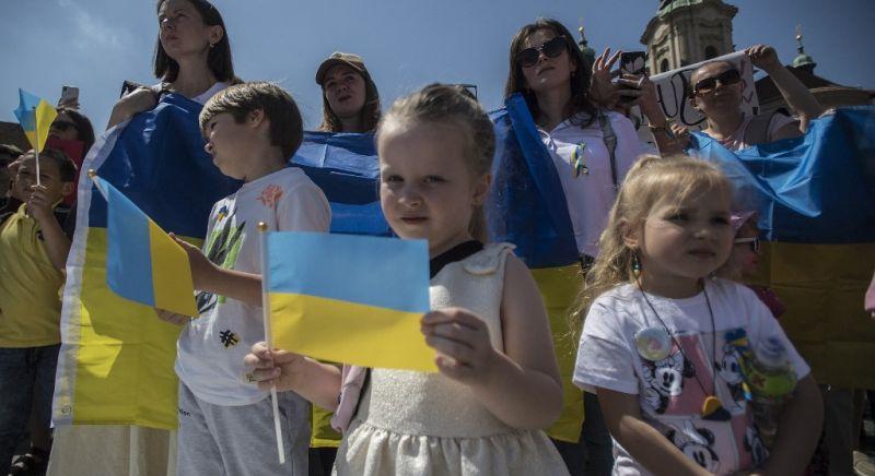 Kiröhögik a magyar facebookozók a meggyilkolt ukrajnai gyerekekről szóló háborúellenes hirdetéseket