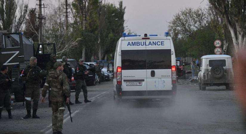 Elviszik a sebesülteket az Azovsztaltól - frissül
