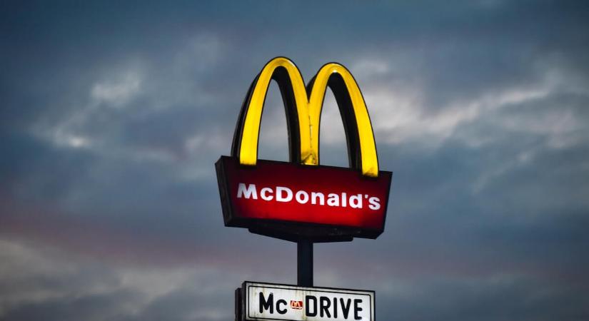 Brutális pénzeket bukott a McDonald’s, végleg kivonul Oroszországból