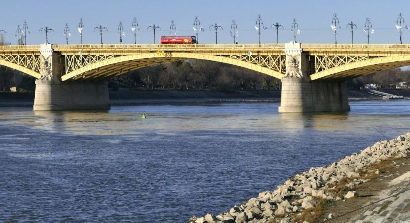 Női holttestet találtak a Dunában a Margit hídnál
