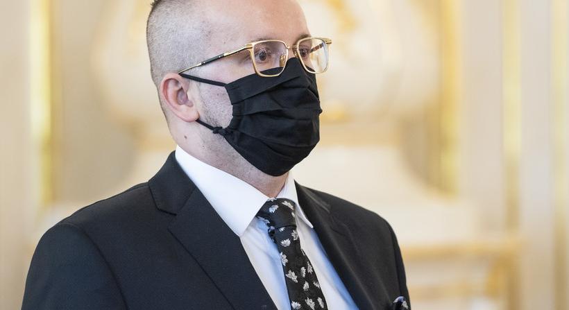 Korrupció miatt vád alá helyezték Vladimír Pčolinskýt