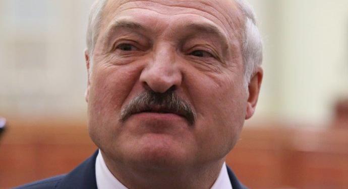 Brit hírszerzés: Lukasenko megpróbálja elkerülni a közvetlen részvételt az ukrajnai háborúban