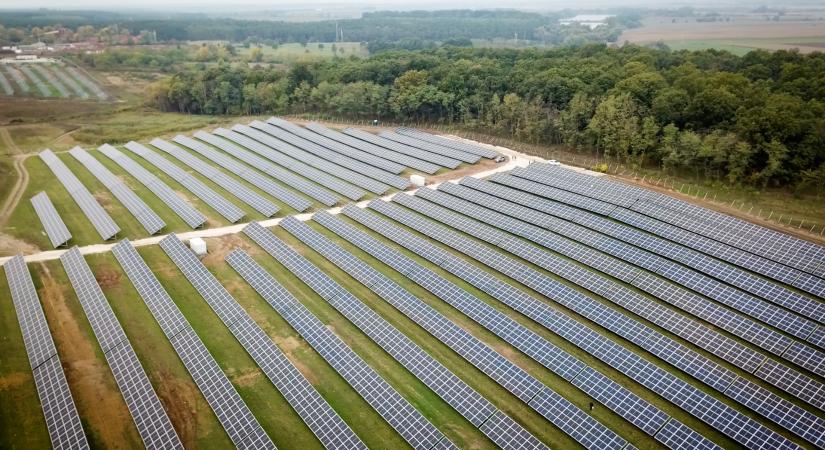 28 új naperőművet épít országszerte az MVM Csoport