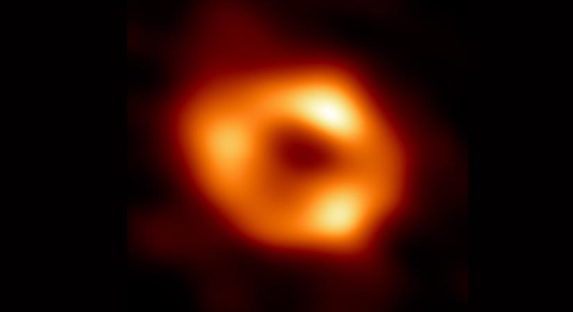 Így „szól” a Tejútrendszer hatalmas fekete lyuka