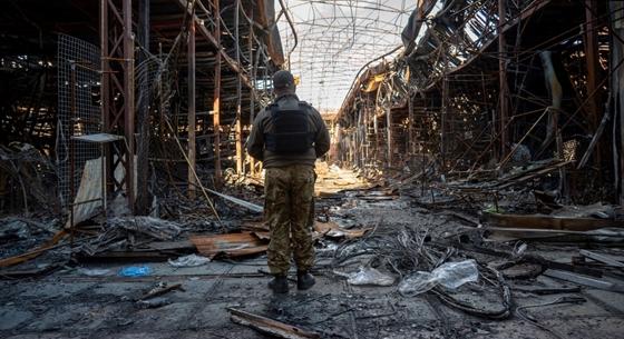 A háború 82. napja: Az ukránok hazatérnek, az orosz átkarolásnak vége lehet a Donbaszban, Magyarország nem alkuszik