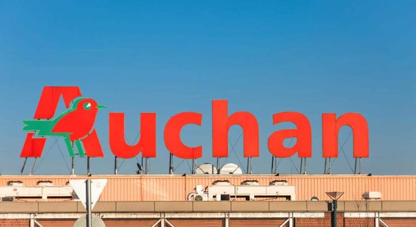 Újabb áruházakban vezeti be a használt ruhák árusítását az Auchan